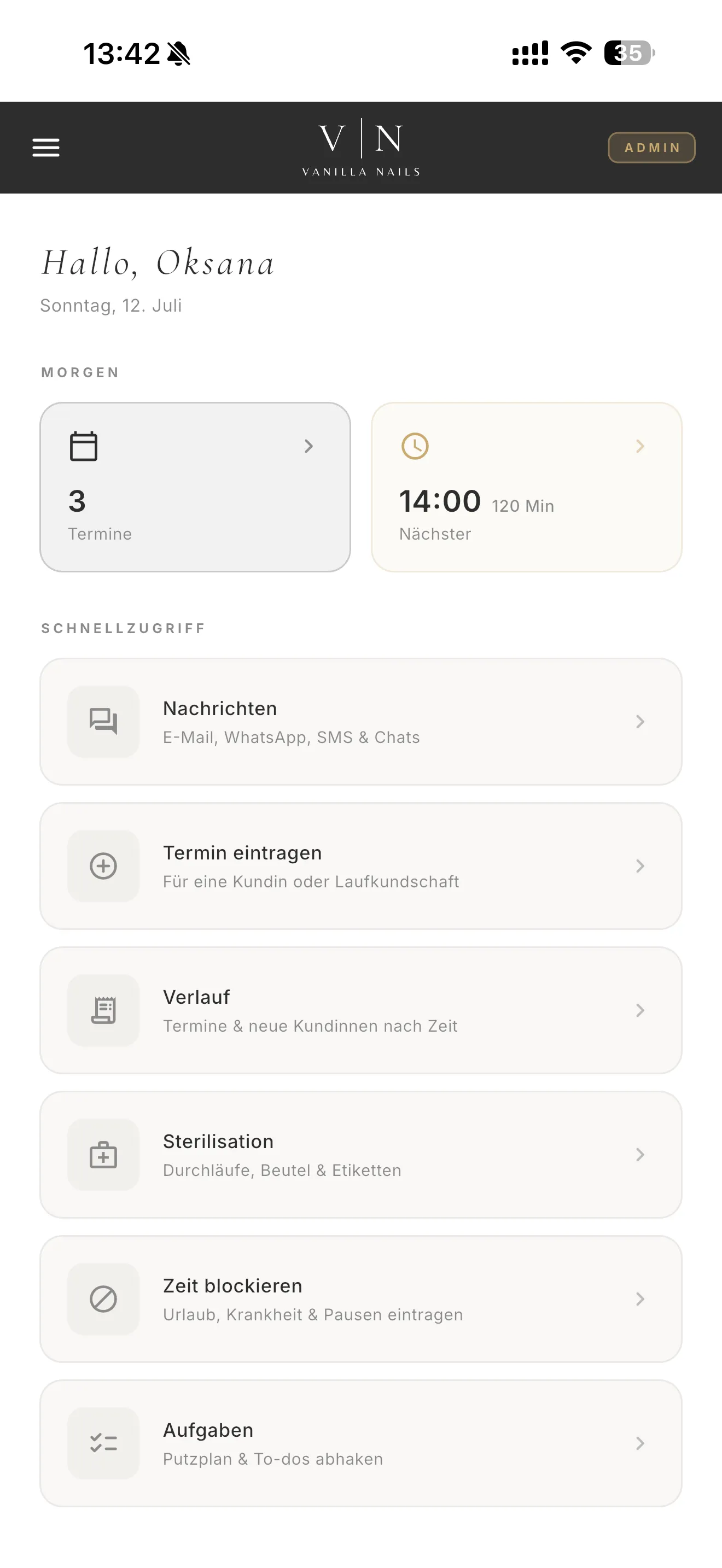 Startbildschirm der Vanilla-Nails-Studio-App am Handy mit Terminübersicht und Schnellzugriffen